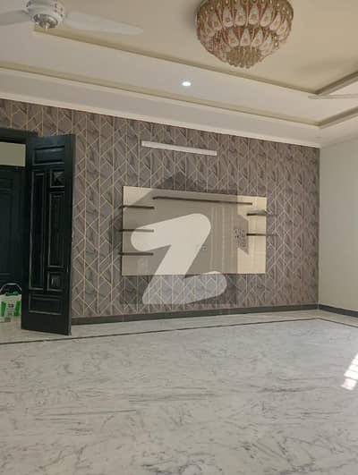 ای ۔ 11 اسلام آباد میں 6 کمروں کا 1 کنال مکان 14.0 کروڑ میں برائے فروخت۔