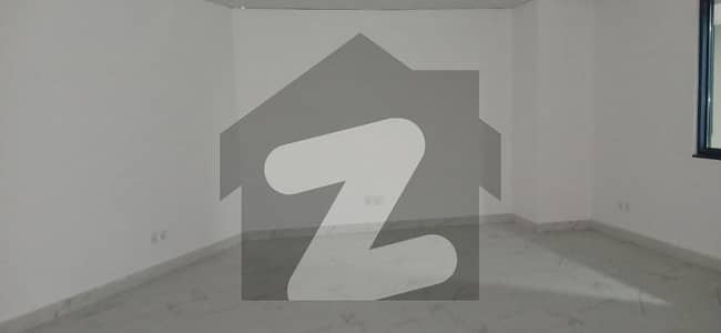 گرینڈ سکوئر مال مین بلیوارڈ گلبرگ,گلبرگ,لاہور میں 3 مرلہ دفتر 70.0 ہزار میں کرایہ پر دستیاب ہے۔