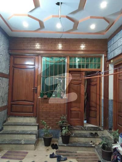 ایچ ۔ 13 اسلام آباد میں 4 کمروں کا 5 مرلہ مکان 2.5 کروڑ میں برائے فروخت۔