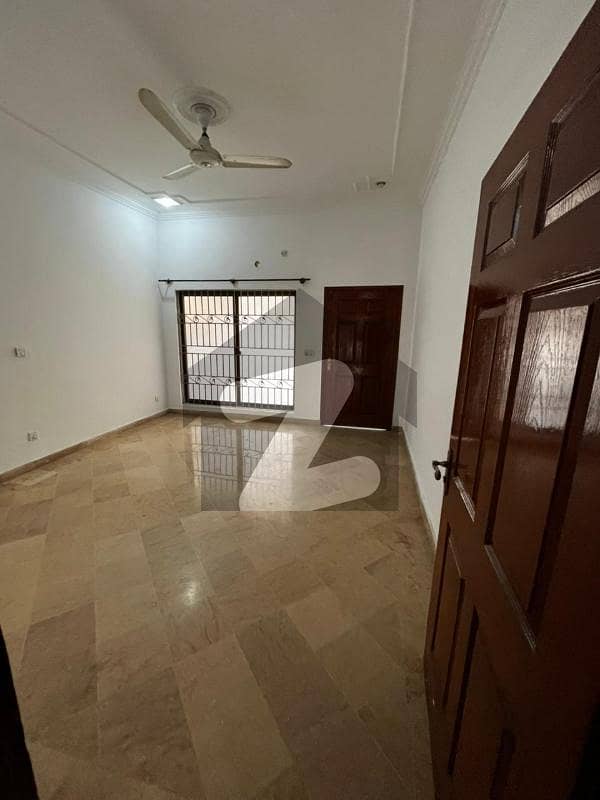 آئی ۔ 8 اسلام آباد میں 3 کمروں کا 14 مرلہ زیریں پورشن 1.6 لاکھ میں کرایہ پر دستیاب ہے۔ آئی ۔ 8 اسلام آباد میں 3 کمروں کا 14 مرلہ زیریں پورشن 1.6 لاکھ میں کرایہ پر دستیاب ہے۔