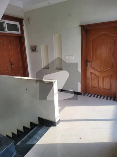 باقر کالونی تلسا روڈ,راولپنڈی میں 2 کمروں کا 4 مرلہ بالائی پورشن 40.0 ہزار میں کرایہ پر دستیاب ہے۔