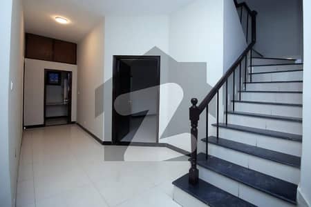 10 Marla House Is Available For Rent