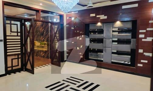 10 Marla House Up For sale In Bahria Town - Sector C 10 Marla House Up For sale In Bahria Town - Sector C