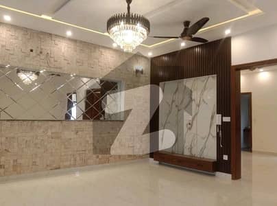 Spacious House Is Available For sale In Ideal Location Of Bahria Town - Sector E