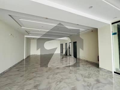 8 Marla Commercial 2nd Floor available for rent in DHA Phase 4 Lahore
