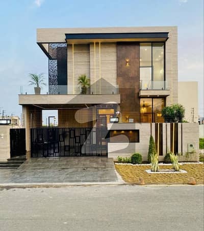 ڈی ایچ اے فیز 7 ڈیفنس (ڈی ایچ اے),لاہور میں 4 کمروں کا 10 مرلہ مکان 5.45 کروڑ میں برائے فروخت۔ ڈی ایچ اے فیز 7 ڈیفنس (ڈی ایچ اے),لاہور میں 4 کمروں کا 10 مرلہ مکان 5.45 کروڑ میں برائے فروخت۔