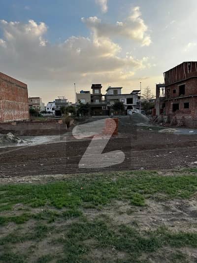 پارک ویو سٹی ۔ پلاٹینم بلاک پارک ویو سٹی,لاہور میں 5 مرلہ رہائشی پلاٹ 55.0 لاکھ میں برائے فروخت۔