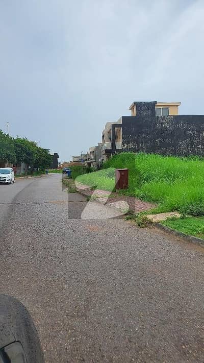 Bahria Enlcave ISB, Sector: I, street: 20 corner 5 marla plot, with 2.5 extra land paid, park face, all dues clear, demand: 115 lac