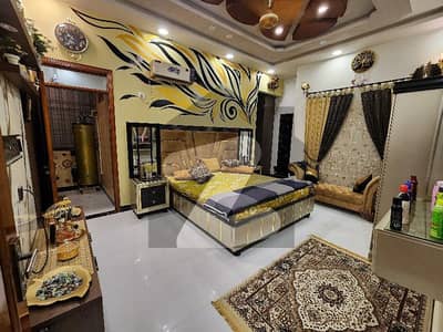 240 Sq Yards 2nd Floor Portion With Roof For Sale