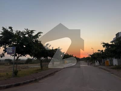 10Marla ideal location solid land plot with stunning hills view & Back open heighted location 10Marla ideal location solid land plot with stunning hills view & Back open heighted location