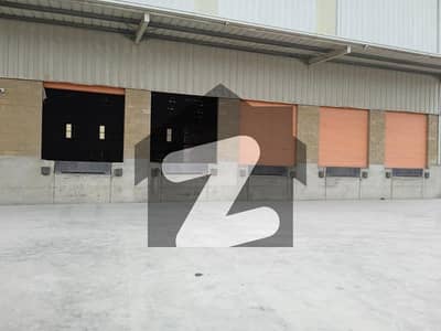 پورٹ قاسم بِن قاسم ٹاؤن,کراچی میں 4 کمروں کا 13 کنال گودام 22.8 لاکھ میں کرایہ پر دستیاب ہے۔