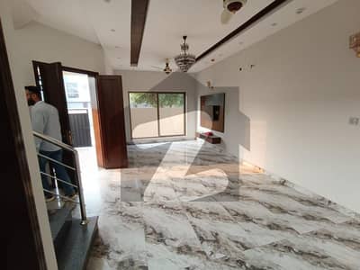 01 KANAL FARNISH UPPER PORTION AVAILABLE FOR RENT LOWER LOCK