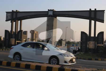 ڈی ایچ اے 11 رہبر فیز 4 ۔ بلاک کیو ڈی ایچ اے 11 رہبر فیز 4,ڈی ایچ اے 11 رہبر,لاہور میں 5 مرلہ رہائشی پلاٹ 70.0 لاکھ میں برائے فروخت۔