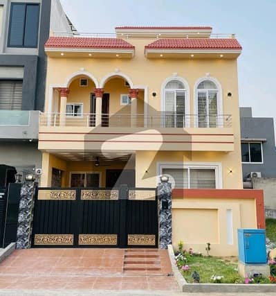Prime Location 5 Marla House For sale In Citi Housing Society