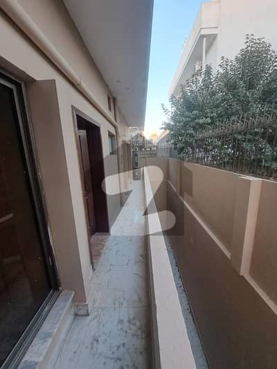 ڈی ۔ 12 اسلام آباد میں 7 کمروں کا 10 مرلہ مکان 3.9 لاکھ میں کرایہ پر دستیاب ہے۔