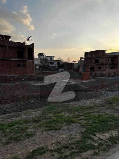 Full Possession Paid 5 Marla Plot for Sale in Platinum Block Park View City Lahore
