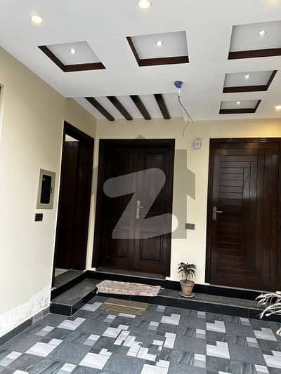 پارک ویو سٹی لاہور میں 4 کمروں کا 5 مرلہ مکان 88.0 ہزار میں کرایہ پر دستیاب ہے۔ پارک ویو سٹی لاہور میں 4 کمروں کا 5 مرلہ مکان 88.0 ہزار میں کرایہ پر دستیاب ہے۔