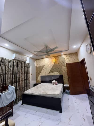 آرکیٹیکٹس انجنیئرز ہاؤسنگ سوسائٹی لاہور میں 6 کمروں کا 11 مرلہ مکان 2.95 کروڑ میں برائے فروخت۔