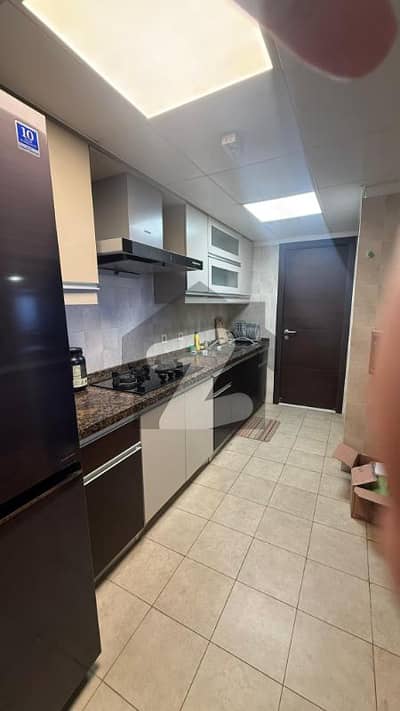 عمار پرل ٹاورز امارکریسنٹ بے,ڈی ایچ اے فیز 8,ڈی ایچ اے ڈیفینس,کراچی میں 2 کمروں کا 9 مرلہ فلیٹ 4.6 لاکھ میں کرایہ پر دستیاب ہے۔