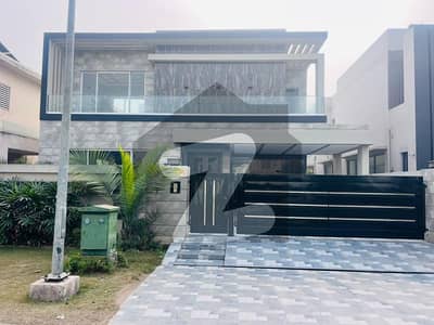 Brand New 1 Kanal Luxury House Available For Rent In DHA Phase 6