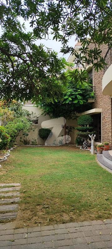 ڈی ایچ اے فیز 6 ڈی ایچ اے ڈیفینس,کراچی میں 6 کمروں کا 1 کنال مکان 16.5 کروڑ میں برائے فروخت۔