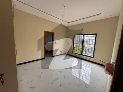 ٹاپ سٹی 1 - بلاک اے ٹاپ سٹی 1,اسلام آباد میں 5 کمروں کا 10 مرلہ مکان 4.75 کروڑ میں برائے فروخت۔