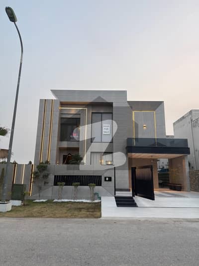 ڈی ایچ اے فیز 6 ڈیفنس (ڈی ایچ اے),لاہور میں 5 کمروں کا 1 کنال مکان 11.25 کروڑ میں برائے فروخت۔