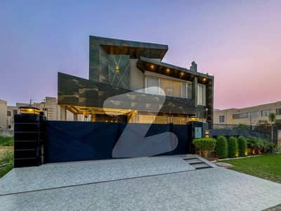 01 KANAL LUXURIOUS & GRACEFUL HOUSE FOR SALE IN DHA PHASE 7