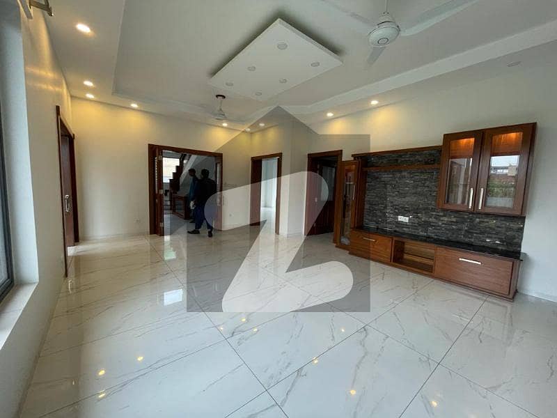 BRAND NEW HOUSE FOR RENT IN F-6 BRAND NEW HOUSE FOR RENT IN F-6