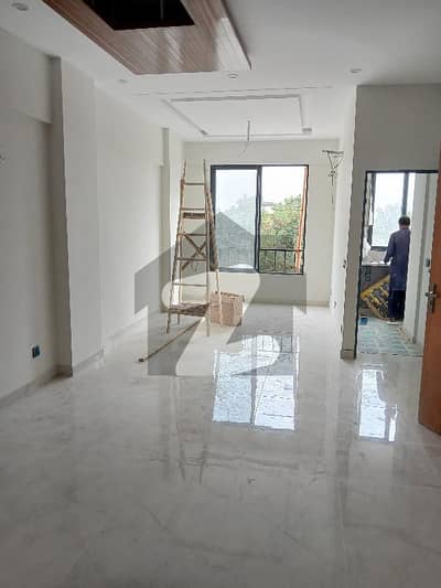 المرتضی کمرشل ایریا ڈی ایچ اے فیز 8,ڈی ایچ اے ڈیفینس,کراچی میں 2 کمروں کا 4 مرلہ فلیٹ 1.35 لاکھ میں کرایہ پر دستیاب ہے۔