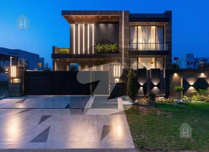 ڈی ایچ اے فیز 7 ڈیفنس (ڈی ایچ اے),لاہور میں 5 کمروں کا 1 کنال مکان 7.5 کروڑ میں برائے فروخت۔ ڈی ایچ اے فیز 7 ڈیفنس (ڈی ایچ اے),لاہور میں 5 کمروں کا 1 کنال مکان 7.5 کروڑ میں برائے فروخت۔