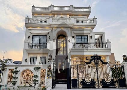 سٹی ہاؤسنگ سوسائٹی گوجرانوالہ میں 5 کمروں کا 10 مرلہ مکان 4.9 کروڑ میں برائے فروخت۔