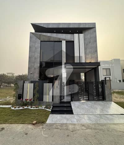 ڈی ایچ اے فیز9 پریزم ڈی ایچ اے ڈیفینس,لاہور میں 3 کمروں کا 5 مرلہ مکان 1.0 لاکھ میں کرایہ پر دستیاب ہے۔