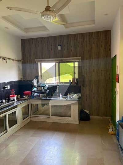 بیکن ہاؤس سوسائٹی لاہور میں 2 کمروں کا 10 مرلہ بالائی پورشن 50.0 ہزار میں کرایہ پر دستیاب ہے۔ بیکن ہاؤس سوسائٹی لاہور میں 2 کمروں کا 10 مرلہ بالائی پورشن 50.0 ہزار میں کرایہ پر دستیاب ہے۔