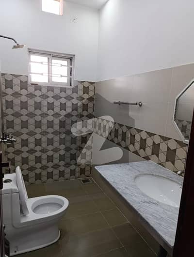 ڈی ایچ اے 11 رہبر فیز 2 ڈی ایچ اے 11 رہبر,لاہور میں 1 کمرے کا 5 مرلہ زیریں پورشن 40.0 ہزار میں کرایہ پر دستیاب ہے۔