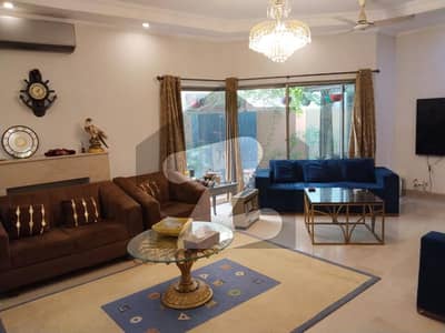 1Kanal Beautiful out owner Build House For Sale DHA Phase 5 Near Park 1Kanal Beautiful out owner Build House For Sale DHA Phase 5 Near Park