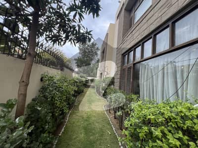 500 Yards Slightly Used Bungalow West Open Available For Sale