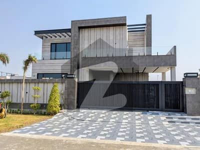 Hot Location 1 Kanal Ultra Modern House Available For Rent in DHA Phase 6