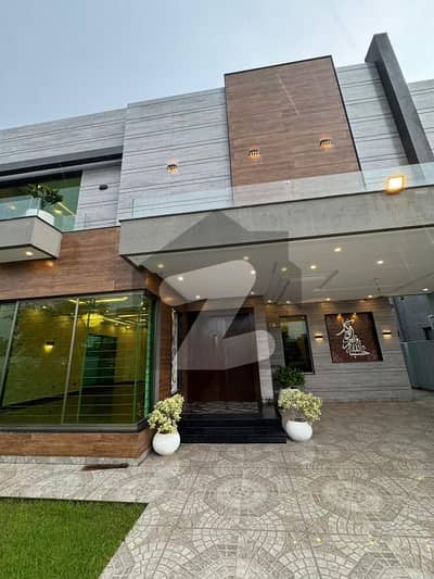 1 Kanal Renovated Designer Bungalow Phase 4 DHA For Sale