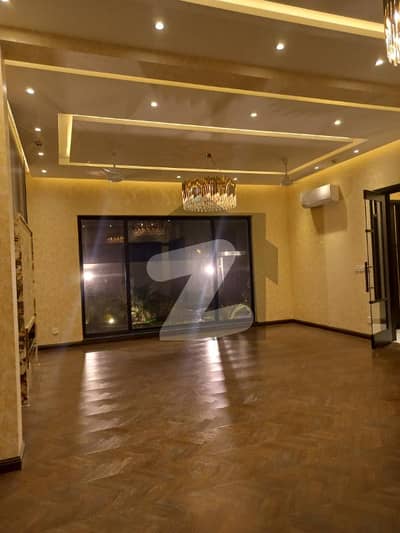 ڈی ایچ اے 9 ٹاؤن ۔ بلاک ڈی ڈی ایچ اے 9 ٹاؤن,ڈیفنس (ڈی ایچ اے),لاہور میں 4 کمروں کا 5 مرلہ مکان 3.9 کروڑ میں برائے فروخت۔