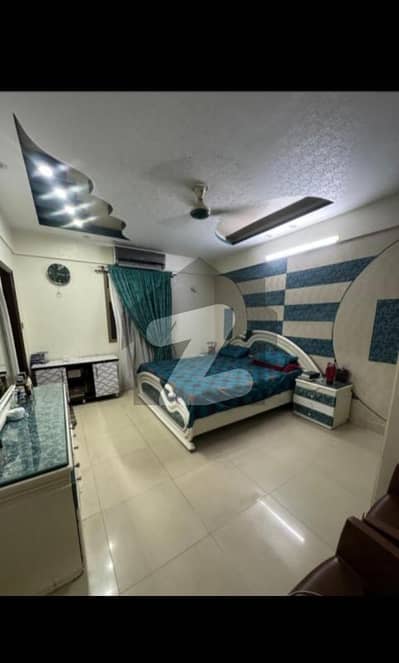 پی ای سی ایچ ایس بلاک 2 پی ای سی ایچ ایس,جمشید ٹاؤن,کراچی میں 3 کمروں کا 8 مرلہ بالائی پورشن 4.3 کروڑ میں برائے فروخت۔