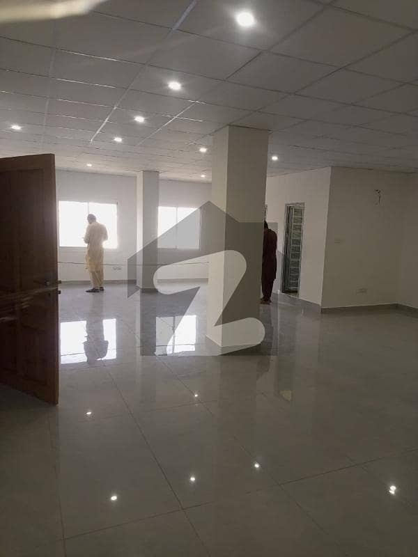 Prime location commercial office space on Rent Prime location commercial office space on Rent