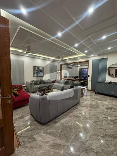 1 Kanal Luxury Furnished House Available For Rent