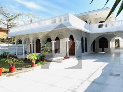 VERY BRIGHT FULL HOUSE FOR RENT IN F-6