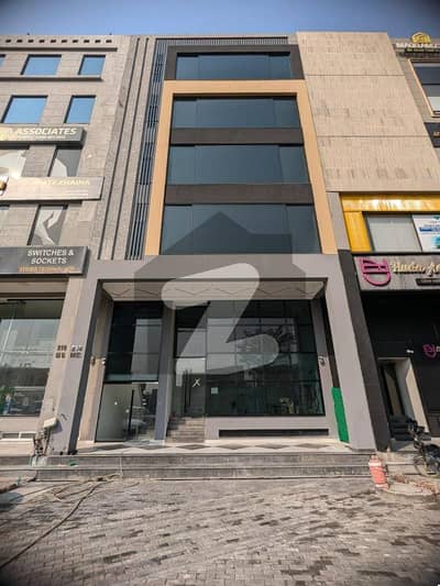 PHASE 6 CCA2 4-MARLA FULL BUILDING IS AVAILABLE FOR SALE.