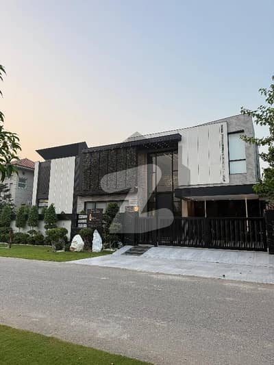 ڈی ایچ اے فیز 5 ڈیفنس (ڈی ایچ اے),لاہور میں 6 کمروں کا 1 کنال مکان 22.0 کروڑ میں برائے فروخت۔