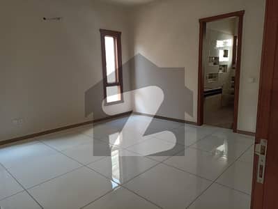 ڈی ایچ اے فیز 2 ایکسٹینشن ڈی ایچ اے ڈیفینس,کراچی میں 4 کمروں کا 5 مرلہ مکان 4.5 کروڑ میں برائے فروخت۔