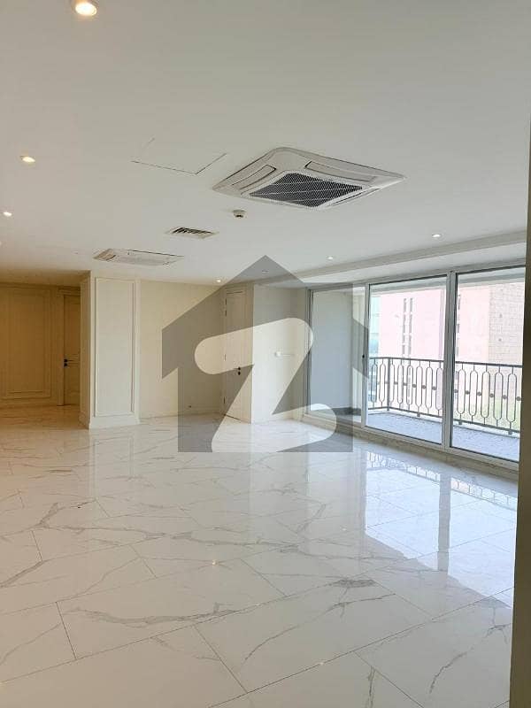 Penthouse On Market In Gulberg For Rent Penthouse On Market In Gulberg For Rent