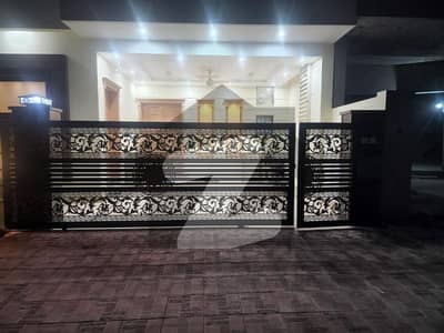 Bahria Enclave Islamabad Sector G 8 Marla Ow Er Build House Available For Sale.