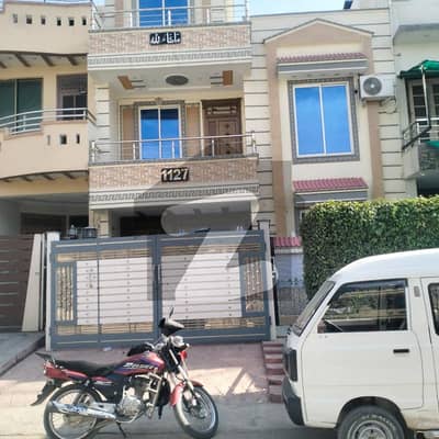 جی ۔ 14/4 جی ۔ 14,اسلام آباد میں 4 کمروں کا 4 مرلہ مکان 1.2 لاکھ میں کرایہ پر دستیاب ہے۔